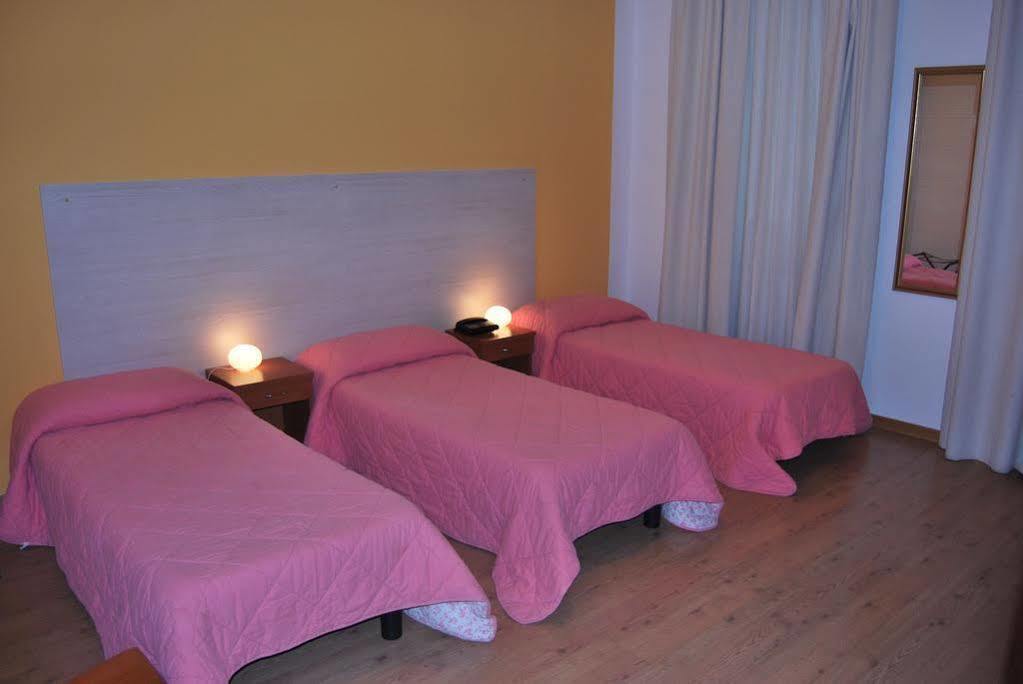 Hotel Alabarda Триест Экстерьер фото